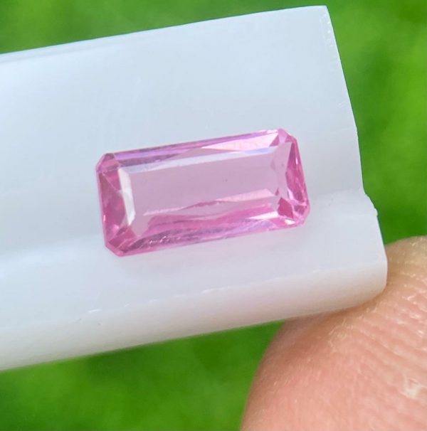 Spinel - 1.29 Cts