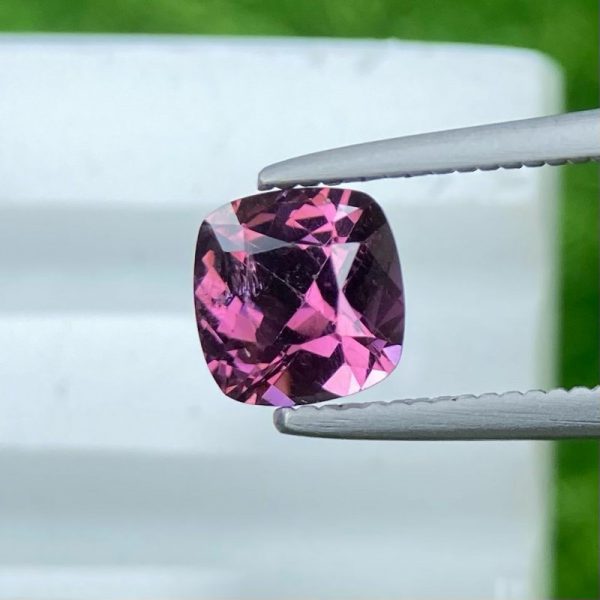 0.91 Cts Spinel